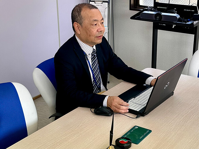 アラックスエステート営業　出口